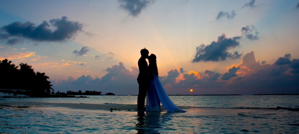 Pinterest Predicts: Mini wedding